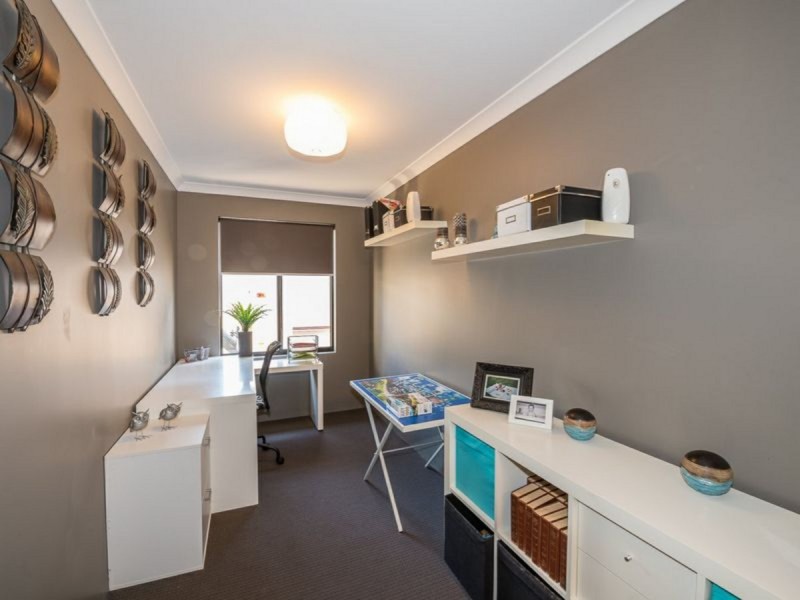 9 Swan Avenue, Millbridge WA 6232