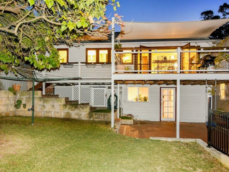 7 Tuart Street, Bunbury WA 6230