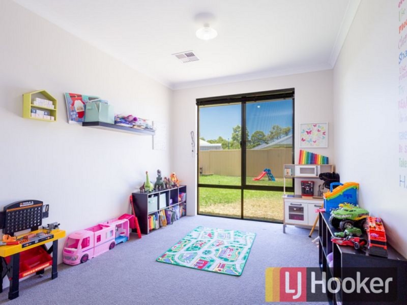11 Kensington Lane, Australind WA 6233