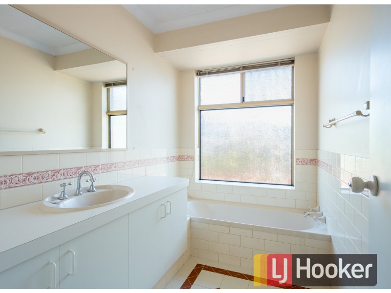 7 Carpenter Terrace, Australind WA 6233