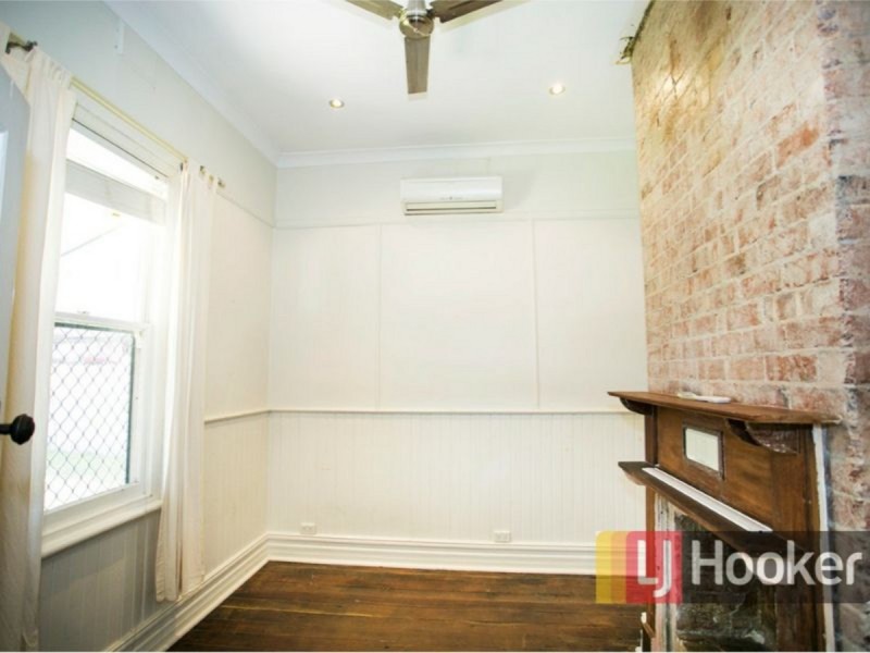 90 Ogden Street, Collie WA 6225