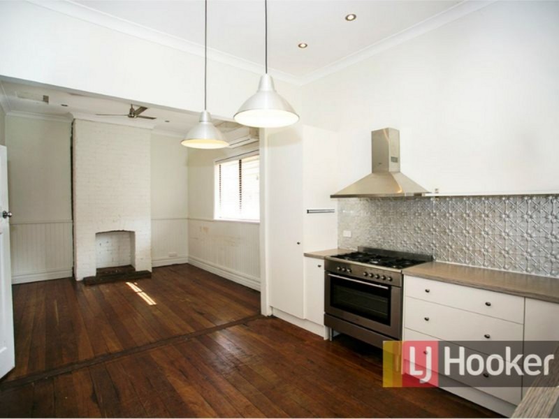 90 Ogden Street, Collie WA 6225