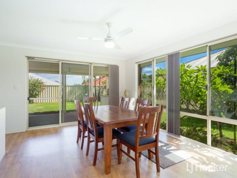 18 Snakewood Bend, Glen Iris WA 6230