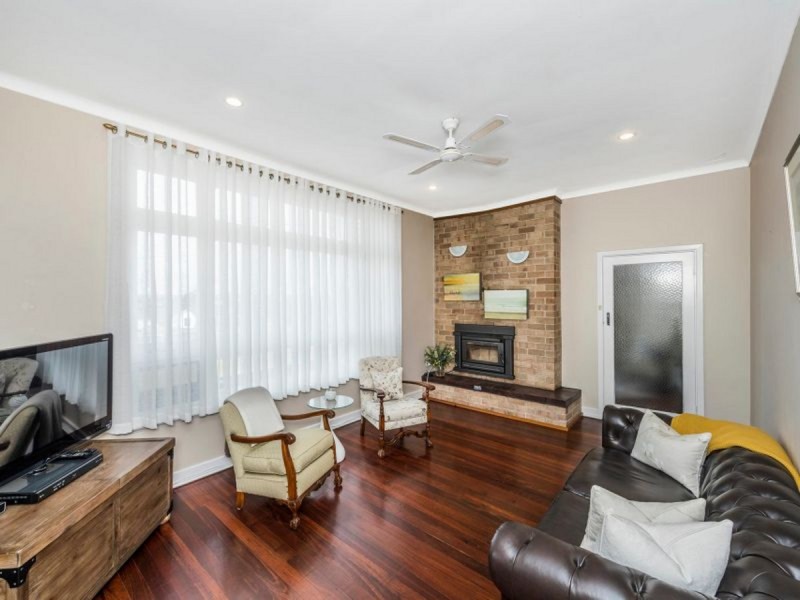 22 Carma Avenue, Collie WA 6225