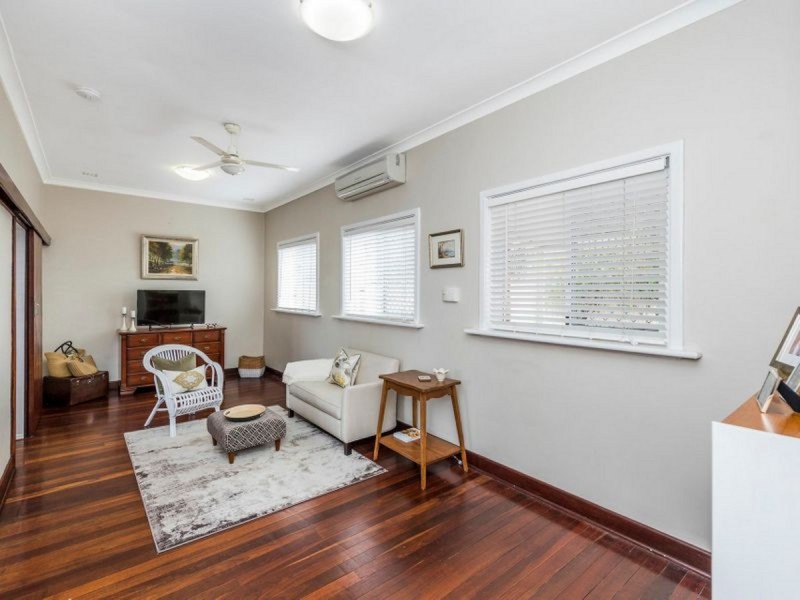 22 Carma Avenue, Collie WA 6225