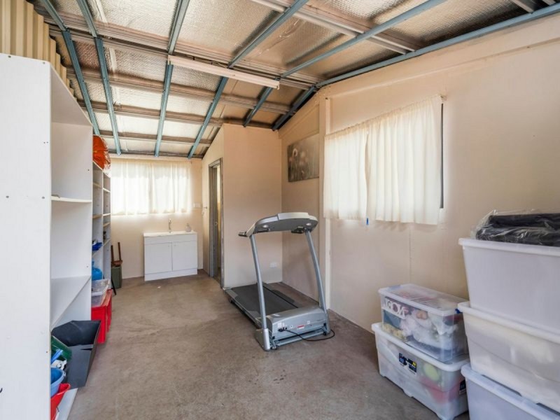 22 Carma Avenue, Collie WA 6225