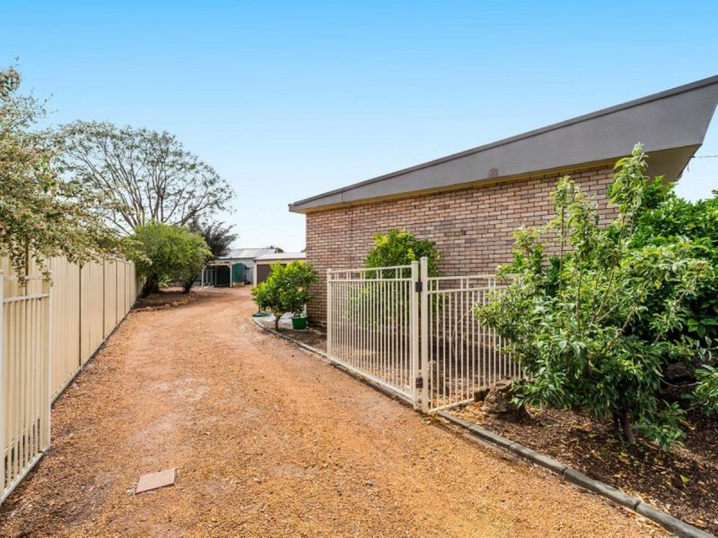 22 Carma Avenue, Collie WA 6225