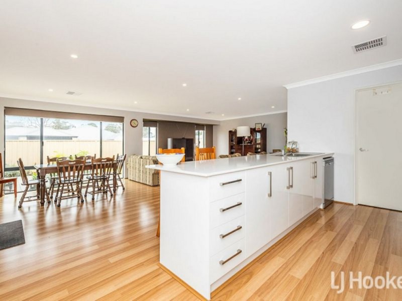 29 Barwon Way, Australind WA 6233