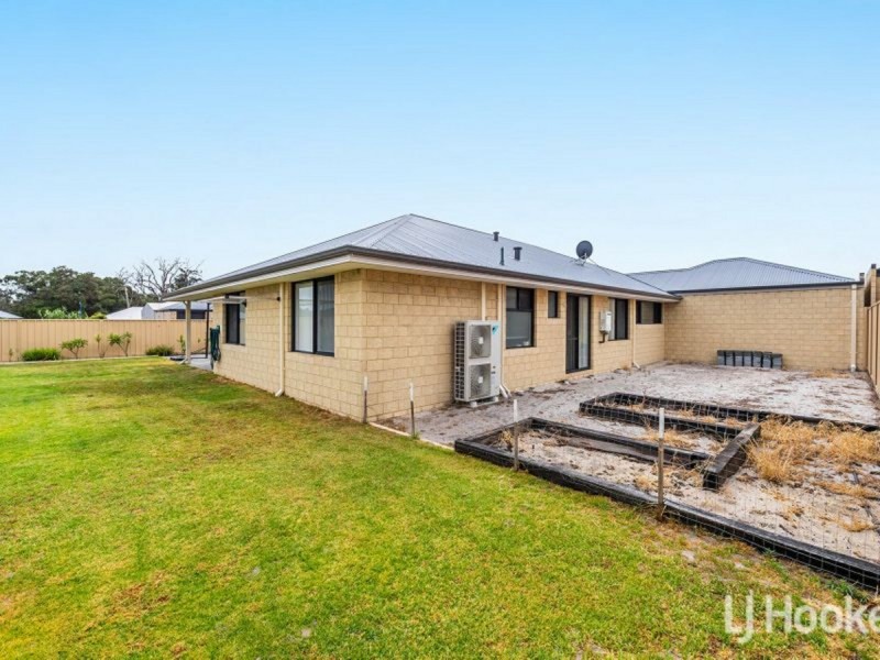 29 Barwon Way, Australind WA 6233