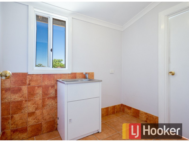 25 Deakin Street, Collie WA 6225