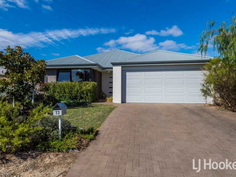 13 Waverley Road, Australind WA 6233