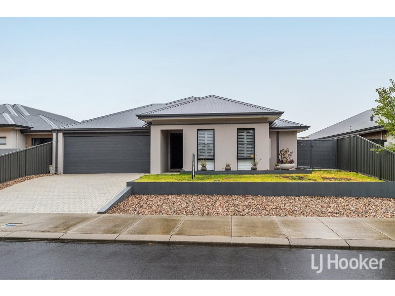 25 Melaleuca Drive, College Grove WA 6230