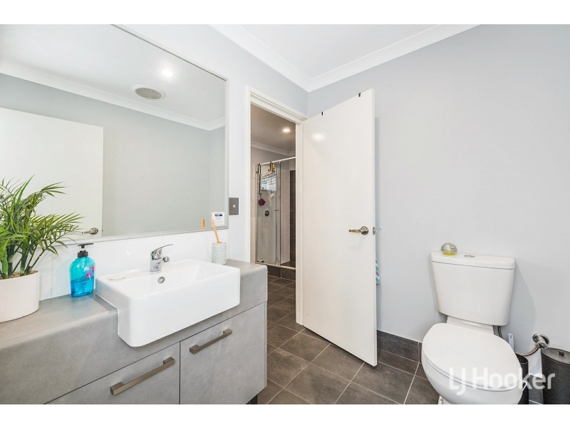 25 Melaleuca Drive, College Grove WA 6230