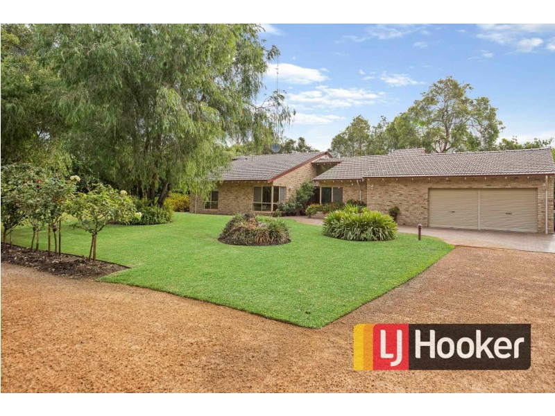 10 Hudson Place, Leschenault WA 6233