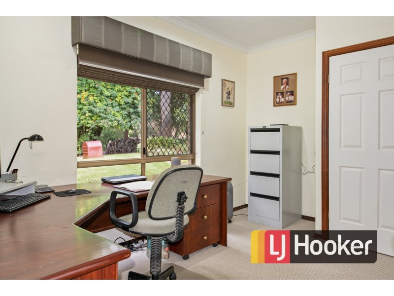 10 Hudson Place, Leschenault WA 6233