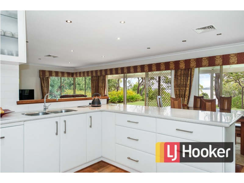 10 Hudson Place, Leschenault WA 6233