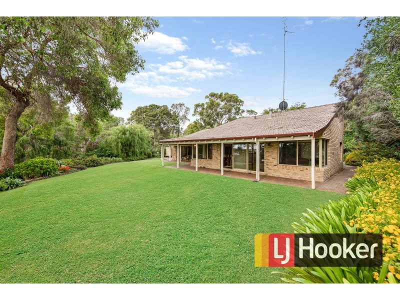 10 Hudson Place, Leschenault WA 6233