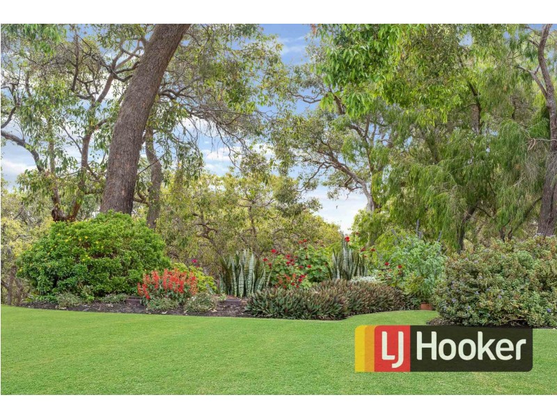 10 Hudson Place, Leschenault WA 6233