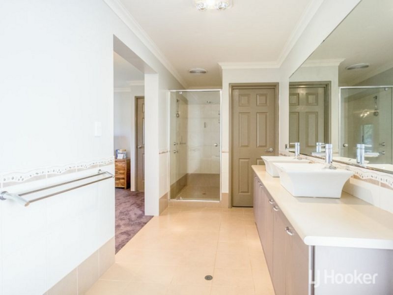 5 Midas Street, Carey Park WA 6230