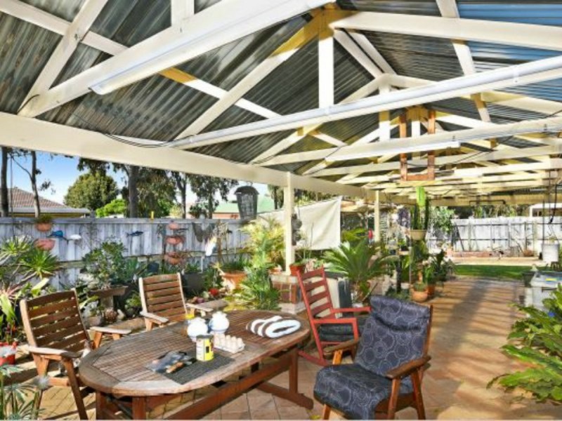 24 Barton Drive, Australind WA 6233