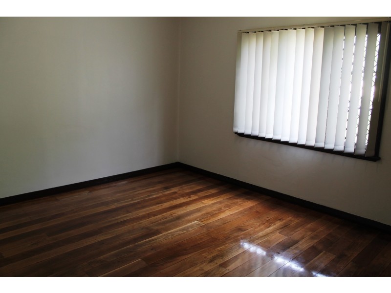 9 Little Street, Carey Park WA 6230