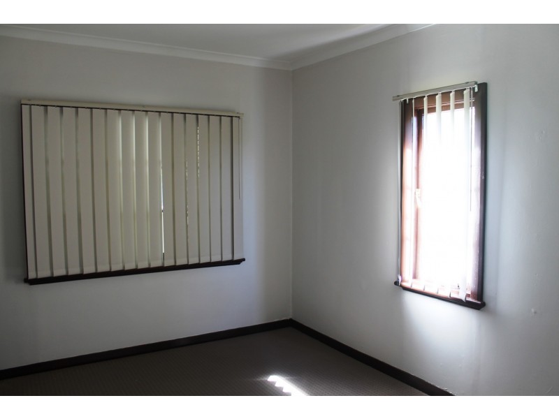 9 Little Street, Carey Park WA 6230