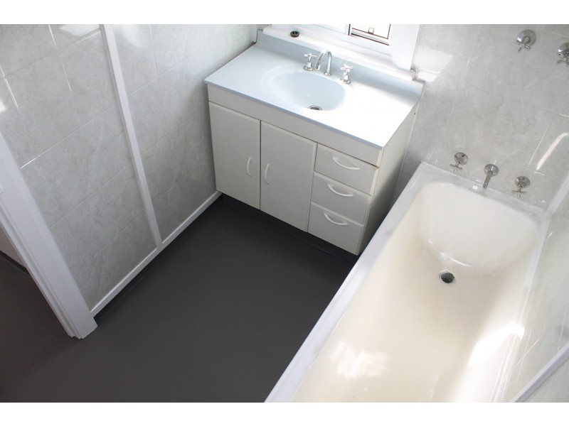 9 Little Street, Carey Park WA 6230