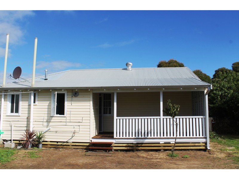 9 Little Street, Carey Park WA 6230