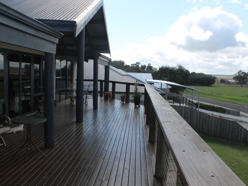 41 Hayfield Drive, Peppermint Grove Beach WA 6271