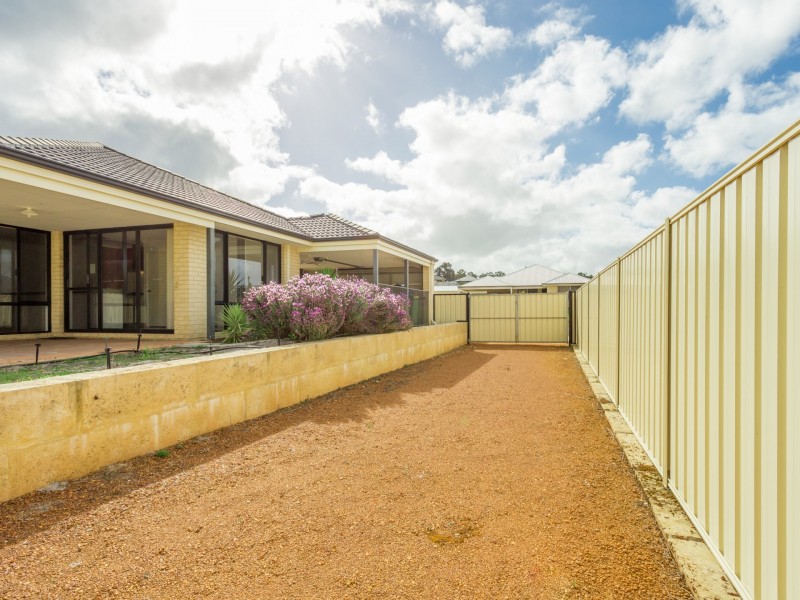 19 Birch Place, Collie WA 6225