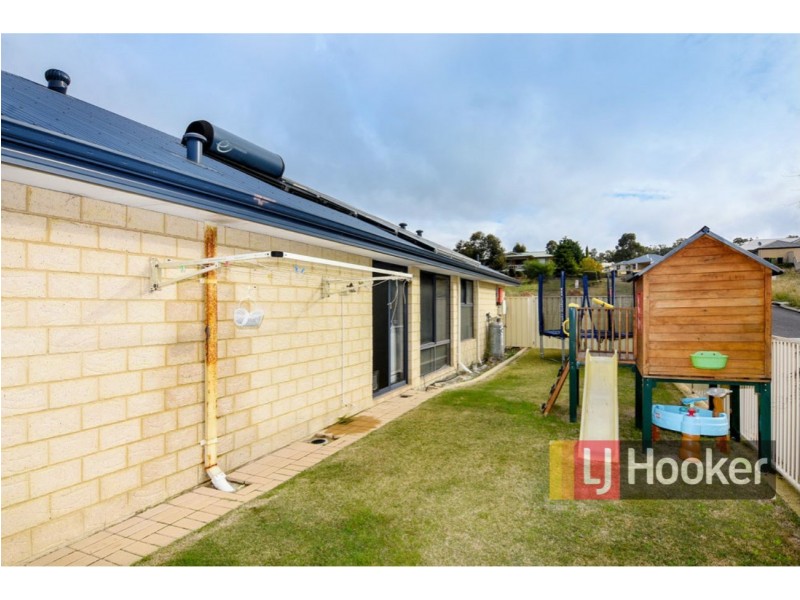 2 Elm Cove, Collie WA 6225