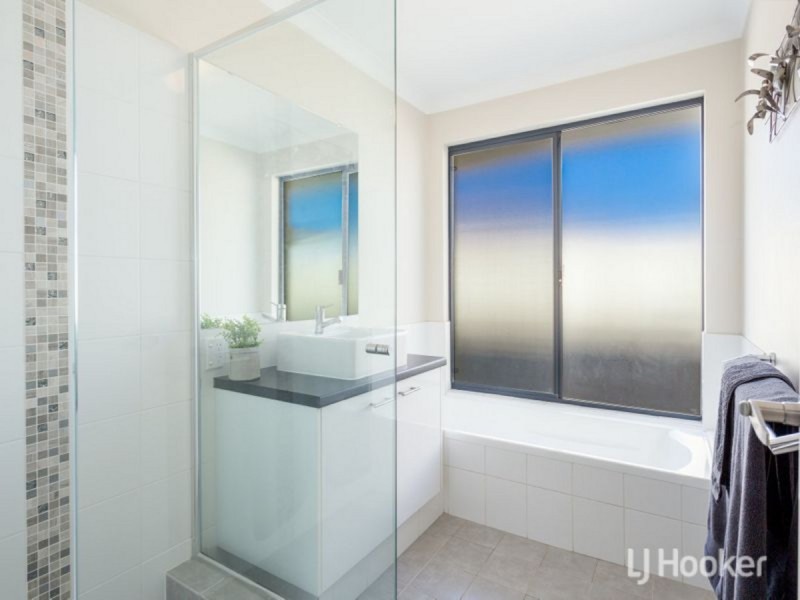 20 Solstice Way, Australind WA 6233