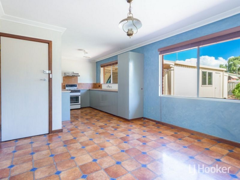 17 Hudson Road, Withers WA 6230