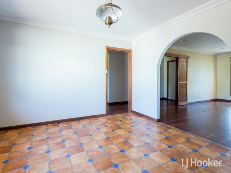 17 Hudson Road, Withers WA 6230