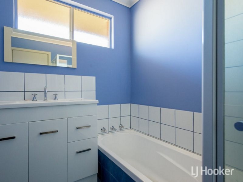 17 Hudson Road, Withers WA 6230