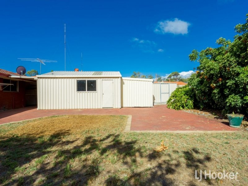 17 Hudson Road, Withers WA 6230