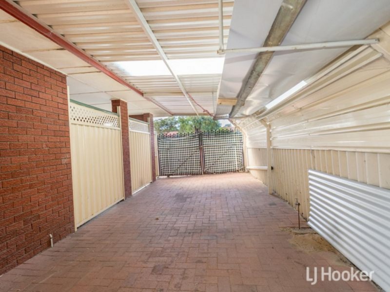 17 Hudson Road, Withers WA 6230