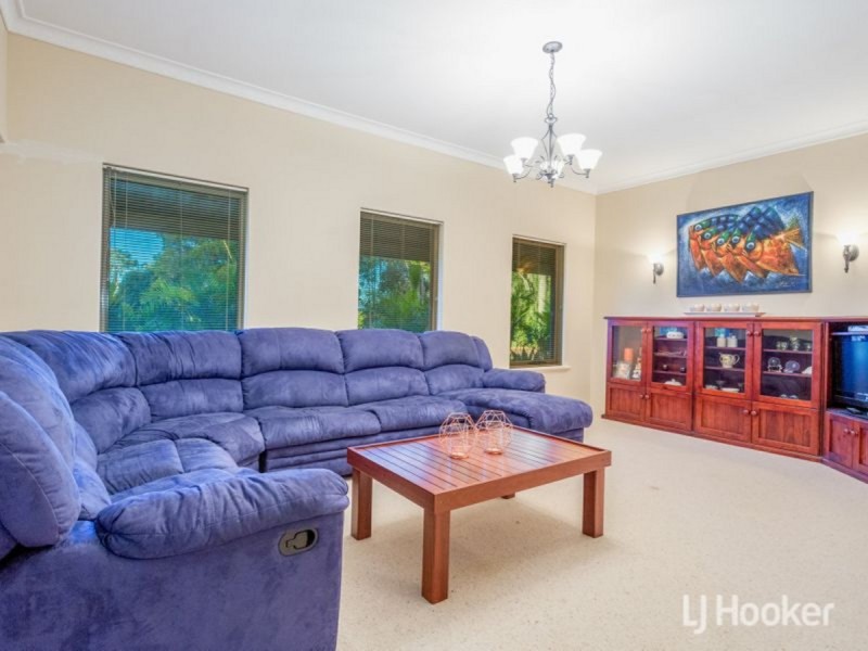 6 Bevan Loop, Roelands WA 6226