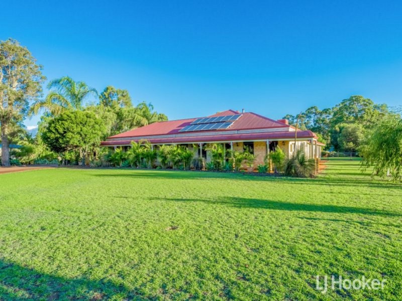 6 Bevan Loop, Roelands WA 6226