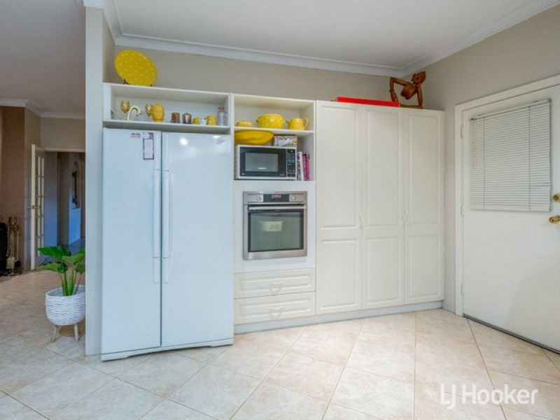 6 Bevan Loop, Roelands WA 6226