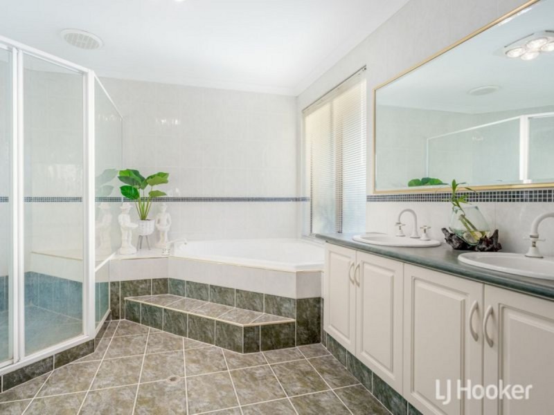 6 Bevan Loop, Roelands WA 6226