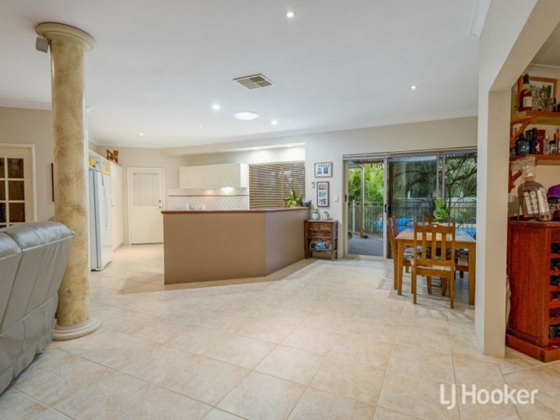 6 Bevan Loop, Roelands WA 6226