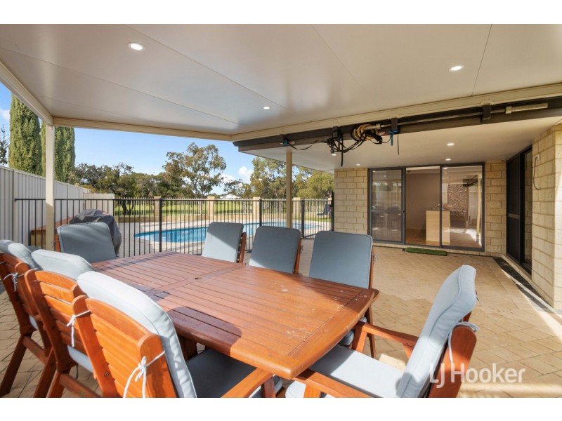 2 Fairhill Road, Australind WA 6233