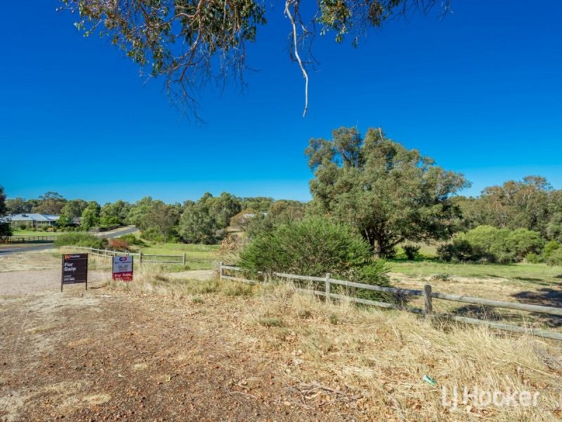 7 Craigie Drive, Roelands WA 6226