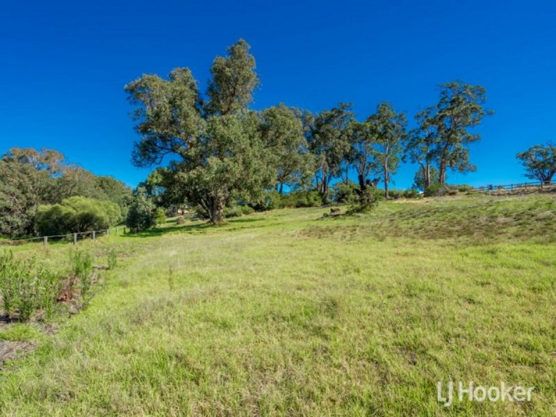 7 Craigie Drive, Roelands WA 6226