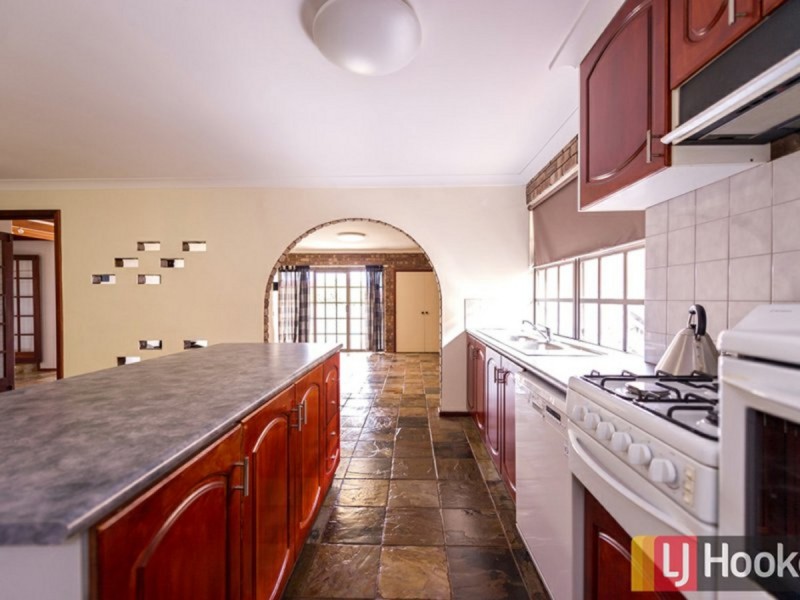 40 Underwood Street, Carey Park WA 6230