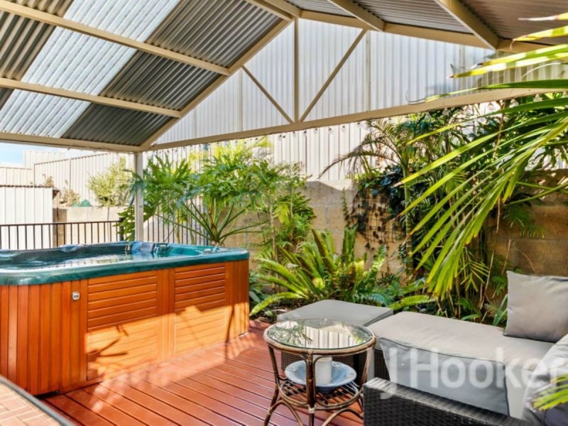 16 Carramar Street, Binningup WA 6233