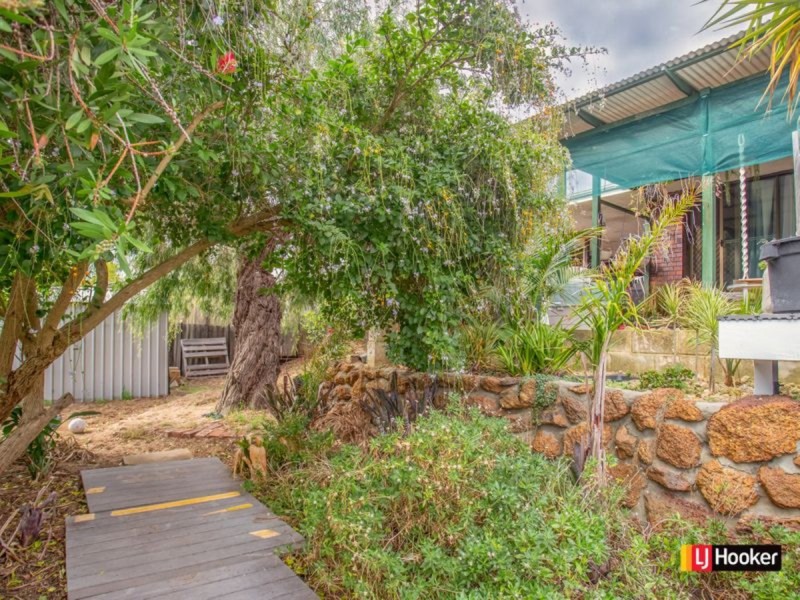6 Sarah Place, Usher WA 6230