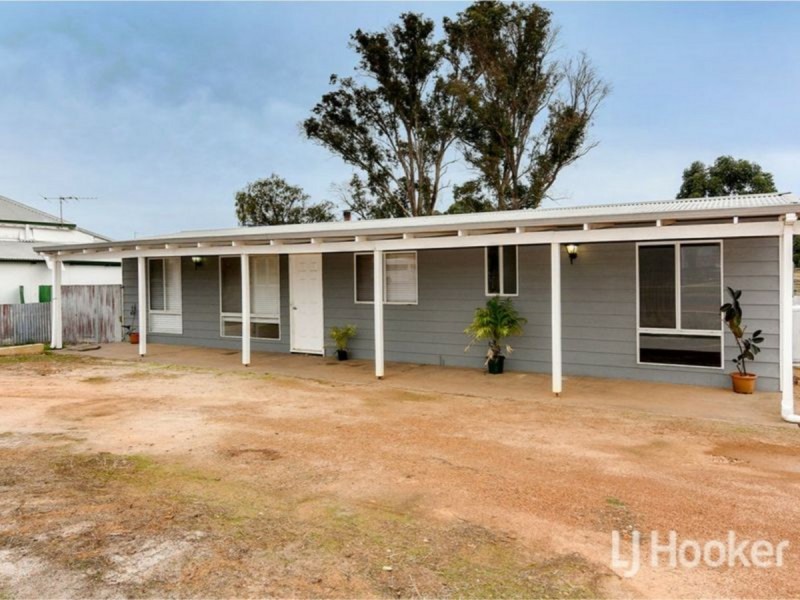 21 Moira Road, Collie WA 6225