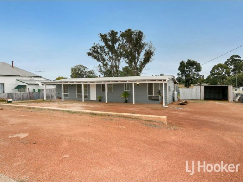21 Moira Road, Collie WA 6225